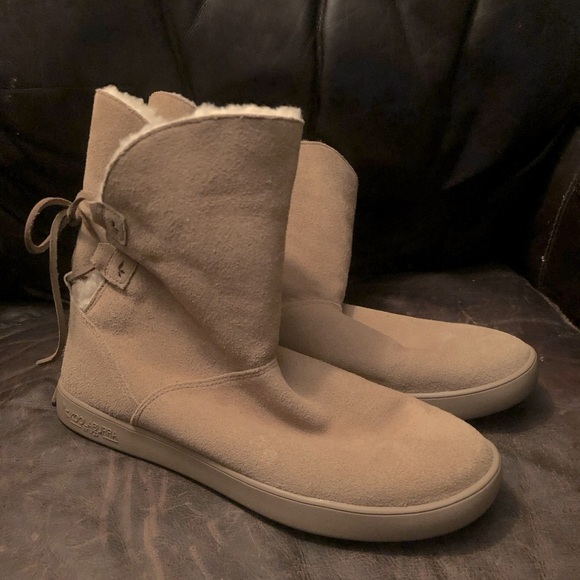 Koolaburra by Ugg SHAZI tan short boot 10 women tie back - Picture 1 of 6
